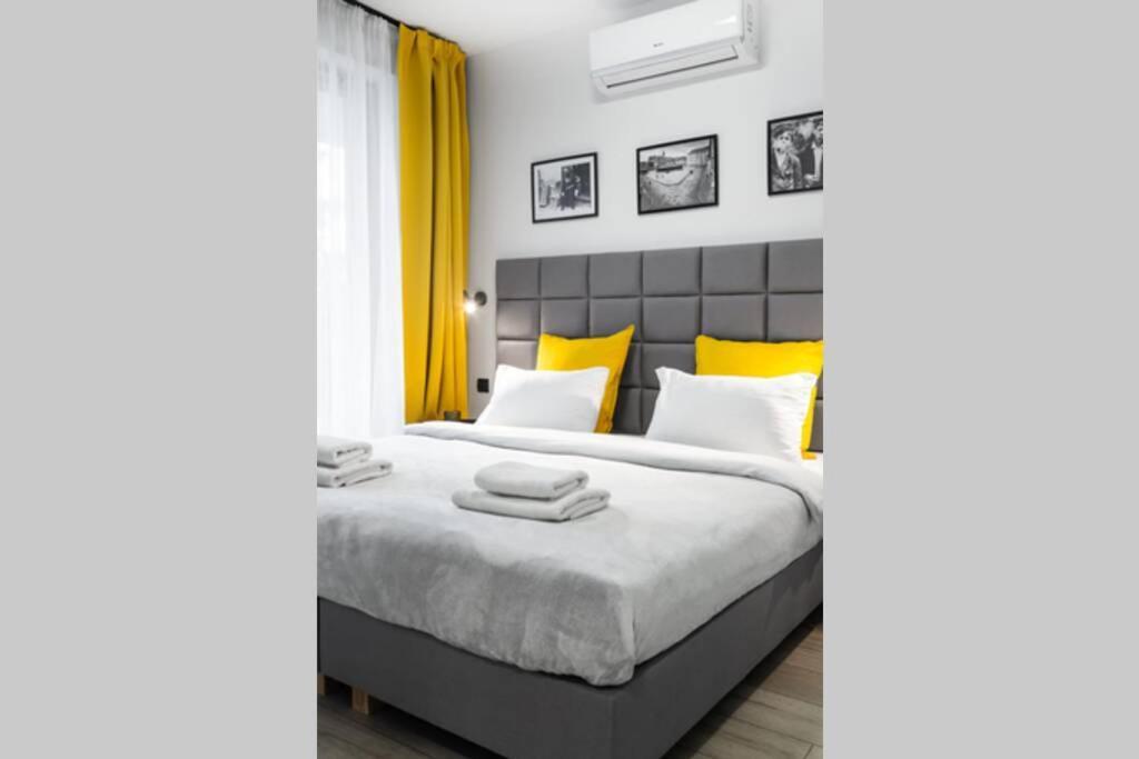 Househost Apartment: Miodowa 42/8A Street Krakkó Kültér fotó